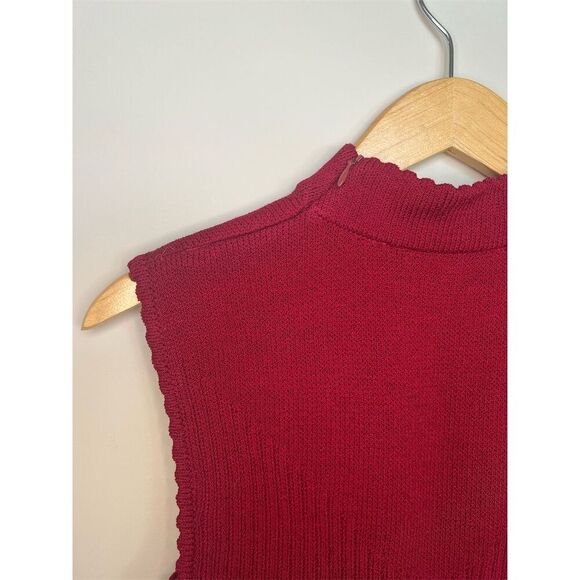 St. John Women's Sleeveless Sweater Tank Size SP Red - Picture 4 of 6